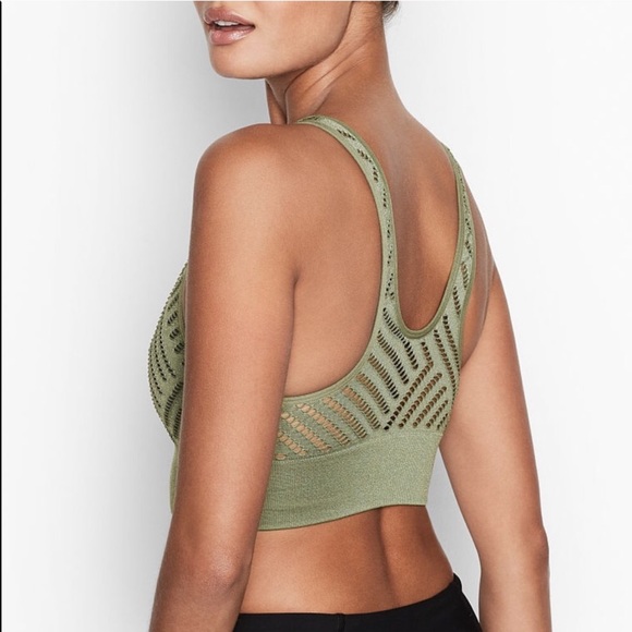 Victoria’s Secret Seamless Sports Bra - Picture 2 of 6